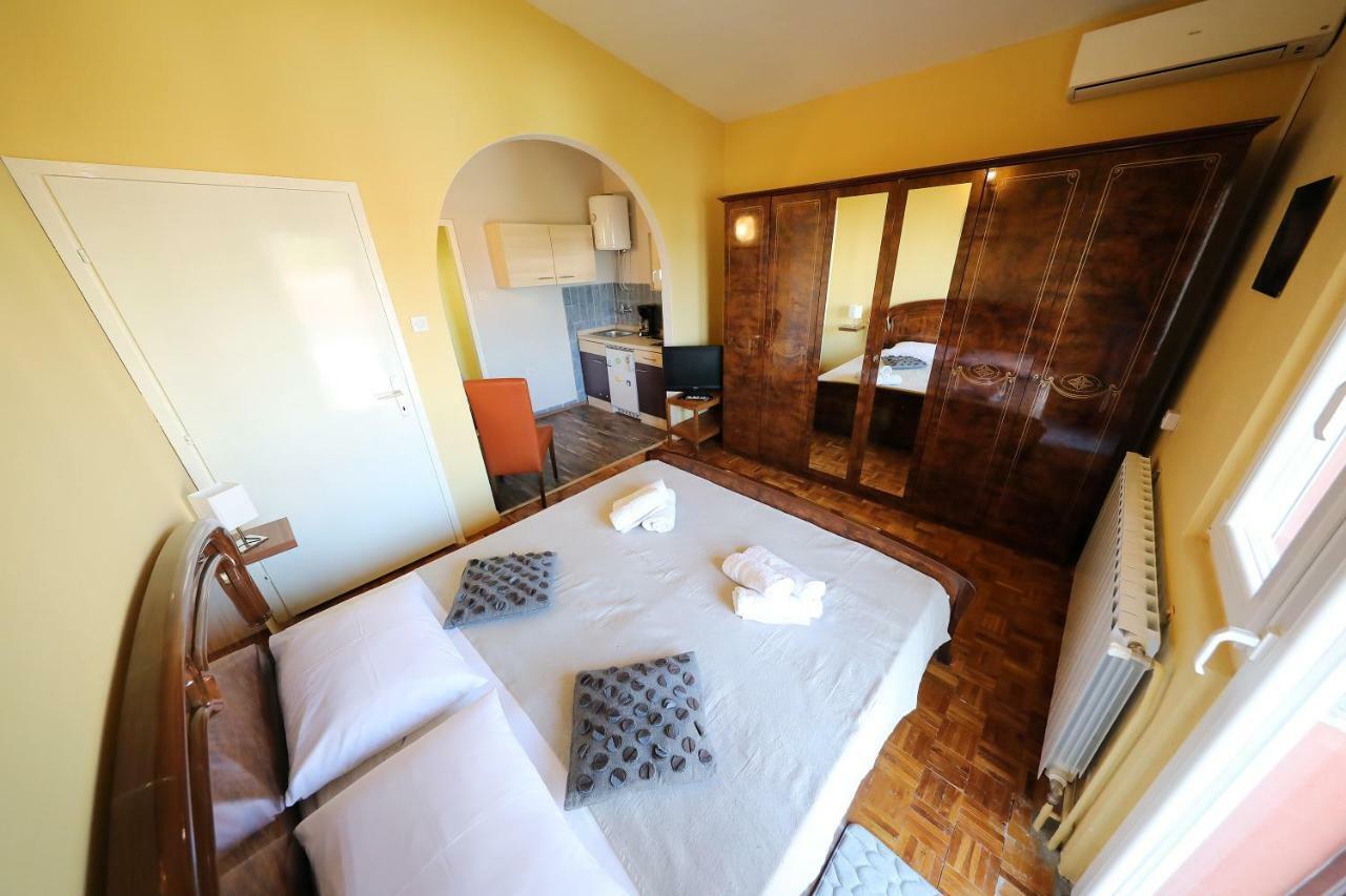 Villa Terracotta Studio 2 Starigrad Paklenica Exterior foto