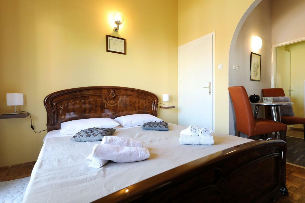 Villa Terracotta Studio 2 Starigrad Paklenica Exterior foto